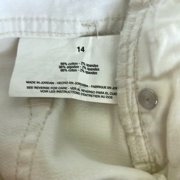 Nine West Women’s White stretch twill Chrystie Capri with slit side hem. Size 14 - Picture 14 of 16